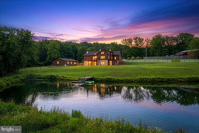 325 SADDLEBRED DR, Hedgesville, WV 25427