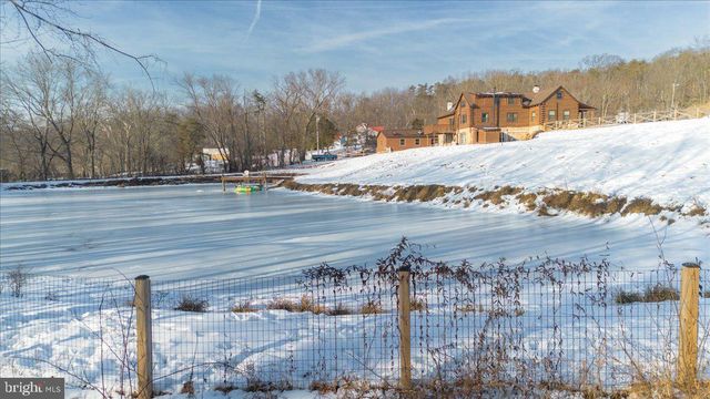 325 SADDLEBRED DR, Hedgesville, WV 25427