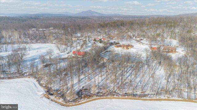 325 SADDLEBRED DR, Hedgesville, WV 25427