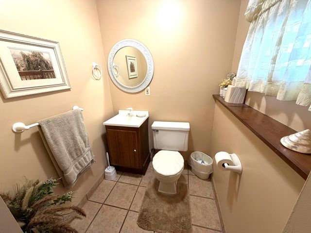 318 Oak Knoll Road, Williston, VT 05495