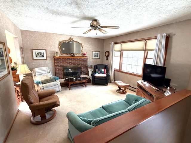 318 Oak Knoll Road, Williston, VT 05495