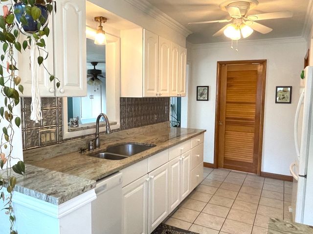 504 N Billy Bryan Street, Carbondale, IL 62901