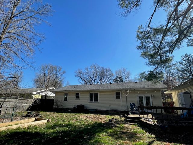 504 N Billy Bryan Street, Carbondale, IL 62901