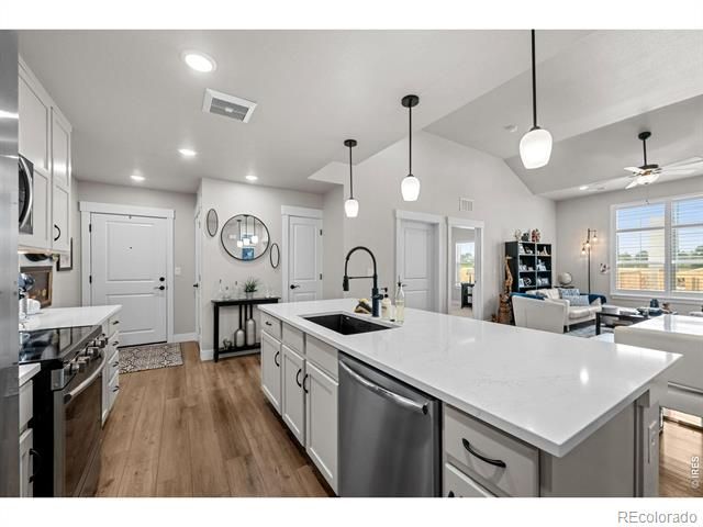 235 High Point Drive 207, Longmont, CO 80504