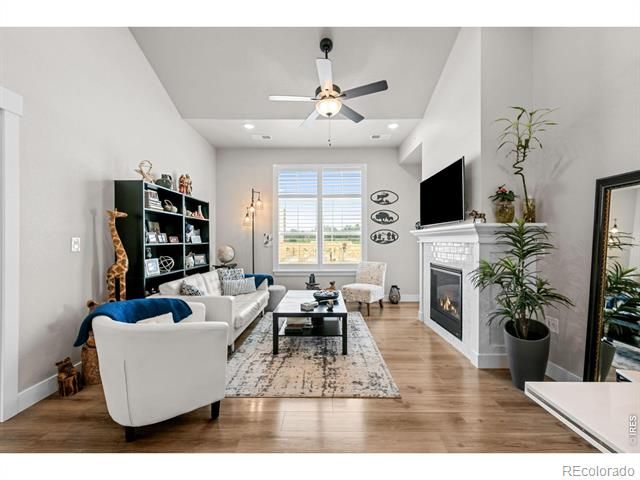 235 High Point Drive 207, Longmont, CO 80504