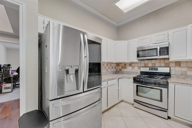 1670 Crosshaven Drive, Lewisville, TX 75077