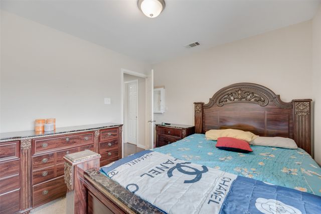 1670 Crosshaven Drive, Lewisville, TX 75077