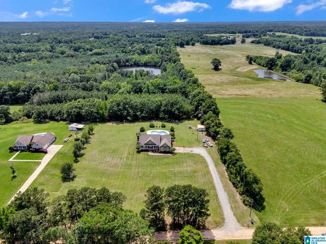 2243 COUNTY ROAD 18, Clanton, AL 35046