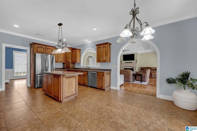 2243 COUNTY ROAD 18, Clanton, AL 35046