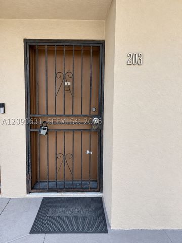 816 NW 87th Ave 203, Miami, FL 33172