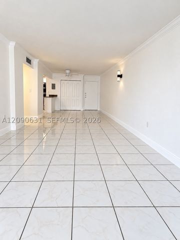 816 NW 87th Ave 203, Miami, FL 33172