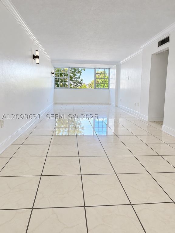 816 NW 87th Ave 203, Miami, FL 33172
