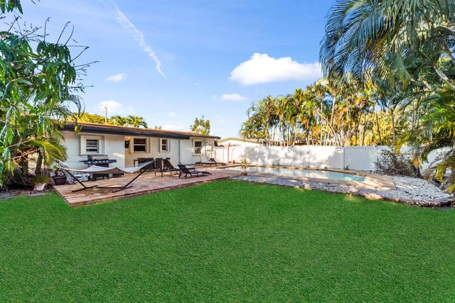 408 NW 29th Street, Wilton Manors, FL 33311