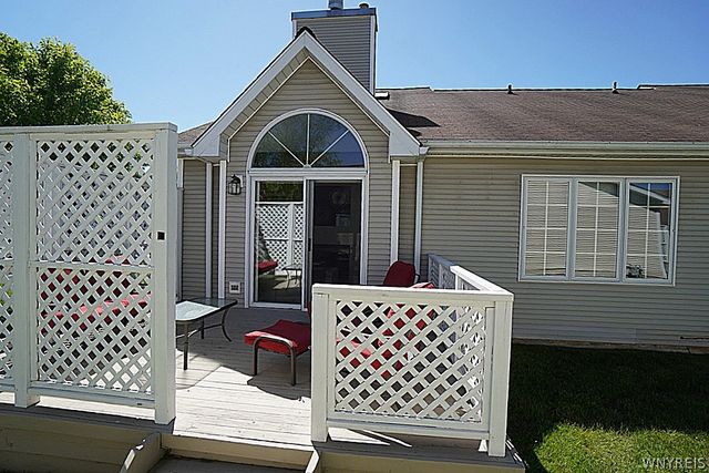 10 Sweet Bay Lane, Amherst, NY 14221