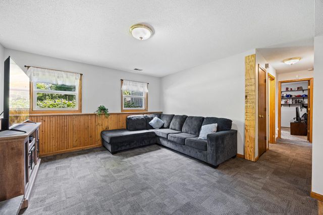 19266 Zane Street NW, Elk River, MN 55330