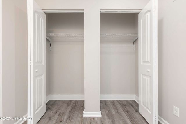 1052 CECIL Ave, Louisville, KY 40211