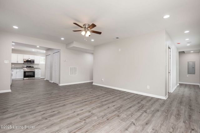 1052 CECIL Ave, Louisville, KY 40211