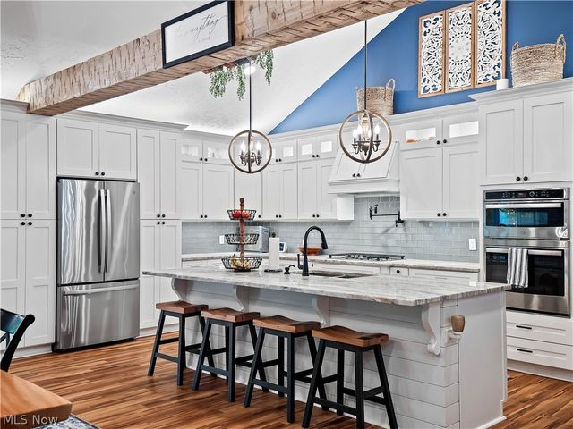 12674 Moss Point Road, Strongsville, OH 44136