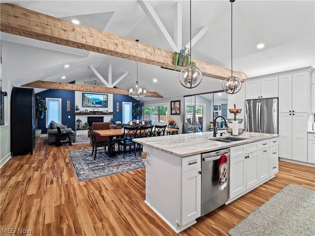 12674 Moss Point Road, Strongsville, OH 44136