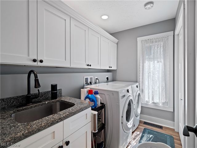 12674 Moss Point Road, Strongsville, OH 44136