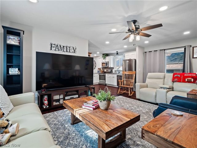 12674 Moss Point Road, Strongsville, OH 44136