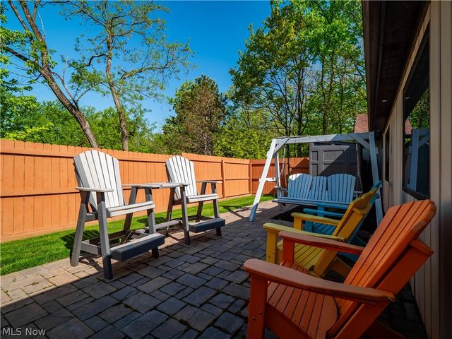 12674 Moss Point Road, Strongsville, OH 44136