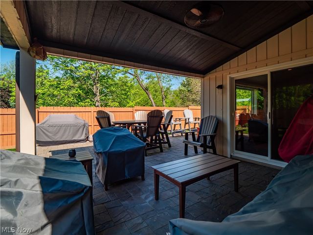 12674 Moss Point Road, Strongsville, OH 44136