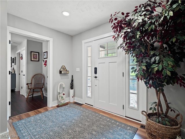 12674 Moss Point Road, Strongsville, OH 44136
