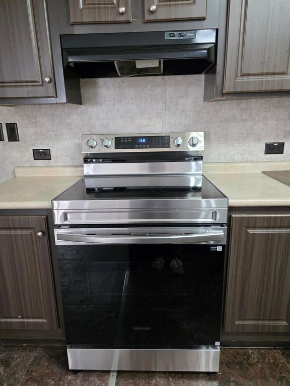 675 5604 Corner, Cleveland, TX 77327