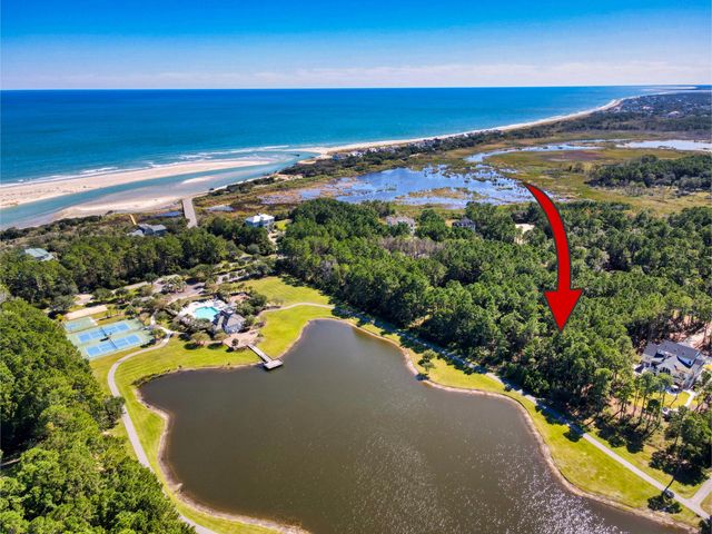 2735 Vanderbilt Boulevard, Pawleys Island, SC 29585