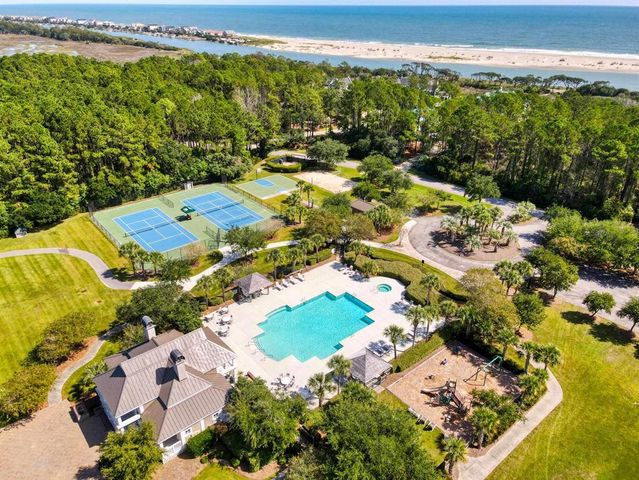 2735 Vanderbilt Boulevard, Pawleys Island, SC 29585