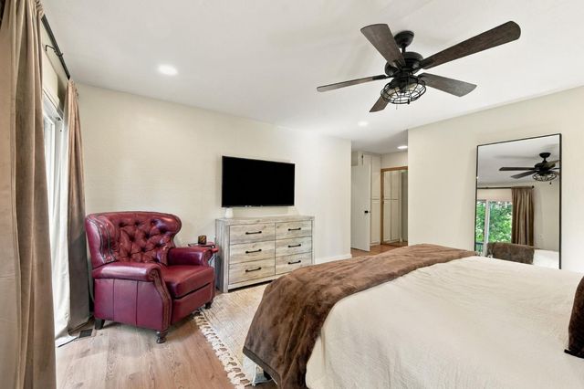 11810 Hanley Dr, Grass Valley, CA 95949