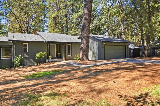 11810 Hanley Dr, Grass Valley, CA 95949