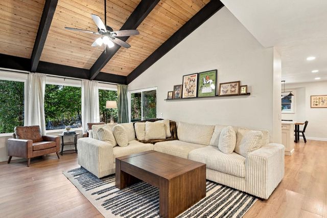 11810 Hanley Dr, Grass Valley, CA 95949