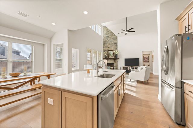 1003 Moss Grove Trail, Justin, TX 76247