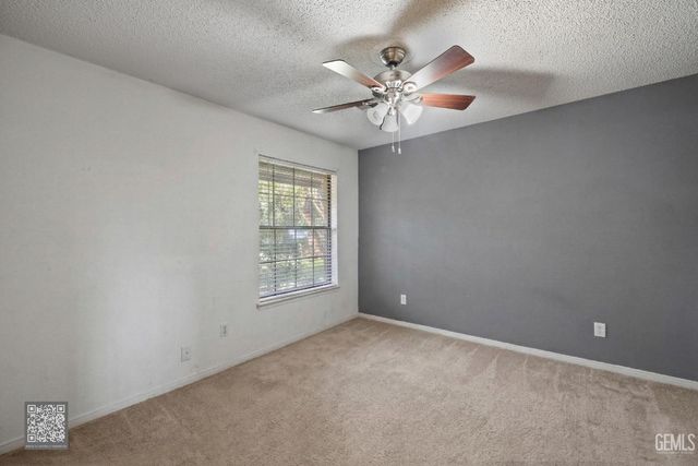 4204 Thatch Avenue, Bakersfield, CA 93313