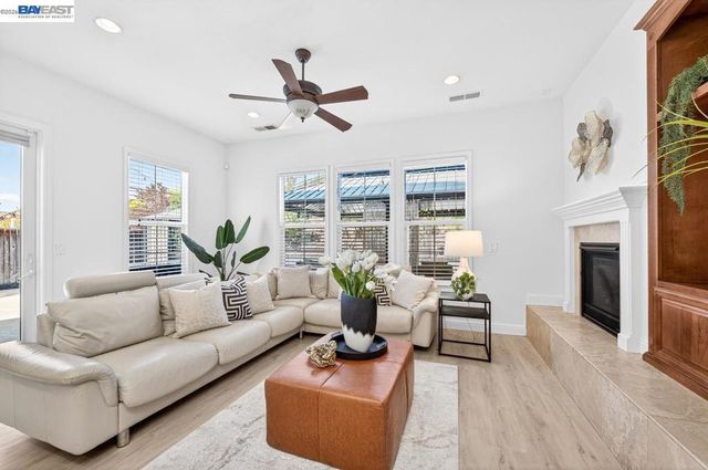 3063 Ridgefield Ct, Dublin, CA 94568