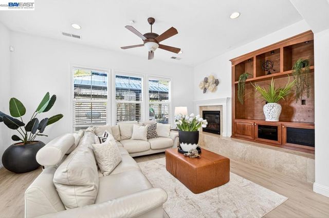 3063 Ridgefield Ct, Dublin, CA 94568