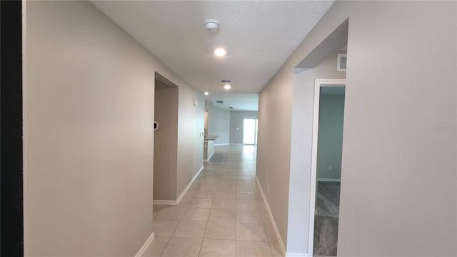 9938 MESIC WOODS AVENUE, Seffner, FL 33584