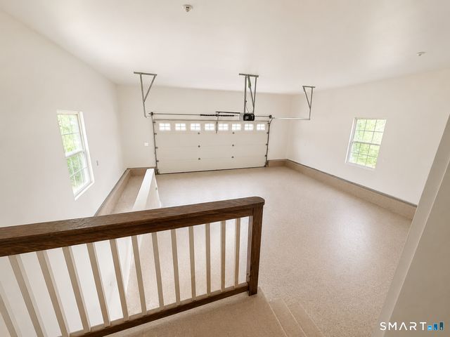 9 Paint Brush Path, Montville, CT 06382