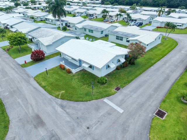 1012 SW 17th Street, Boynton Beach, FL 33426