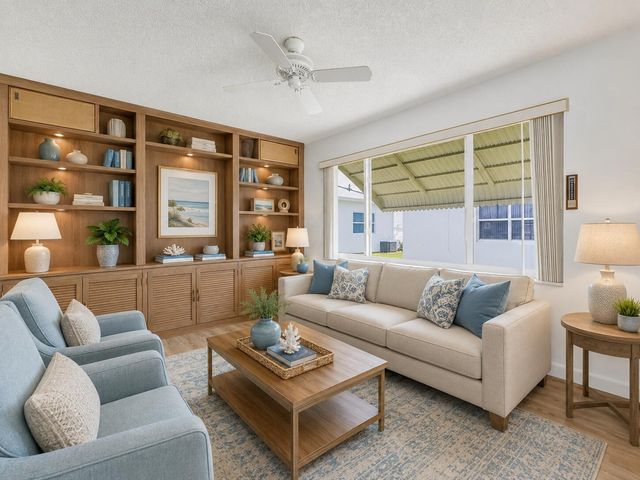 1012 SW 17th Street, Boynton Beach, FL 33426