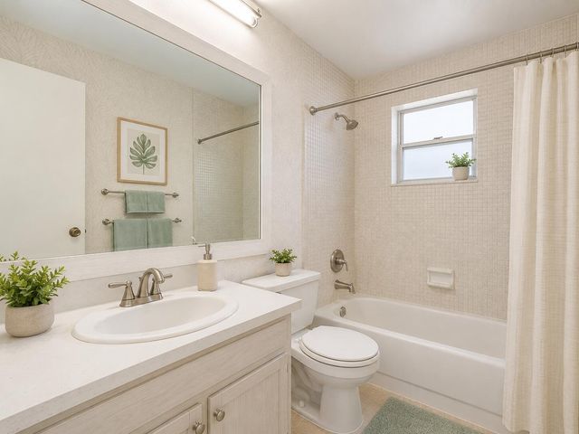 1012 SW 17th Street, Boynton Beach, FL 33426