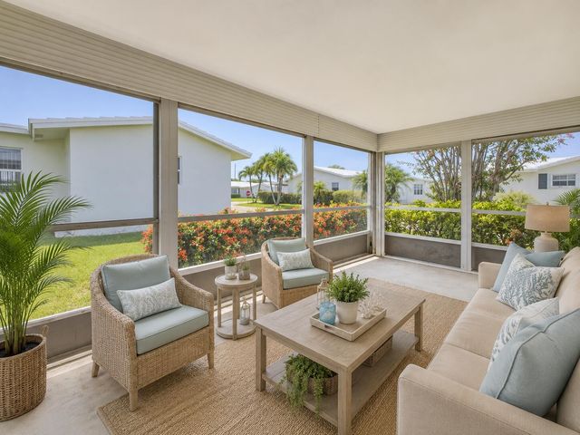 1012 SW 17th Street, Boynton Beach, FL 33426