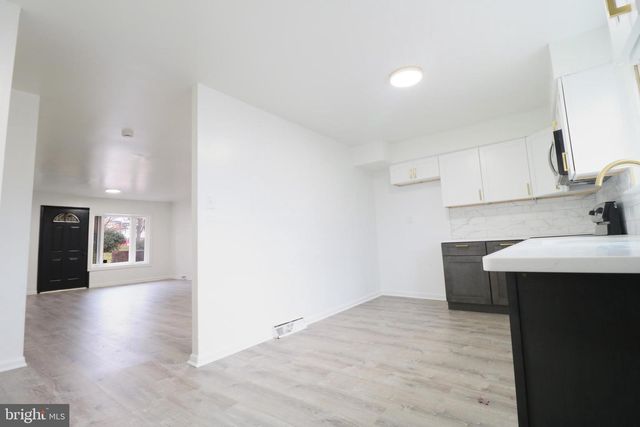 1413 M L KING PEDESTRIAN WAY, Chester, PA 19013