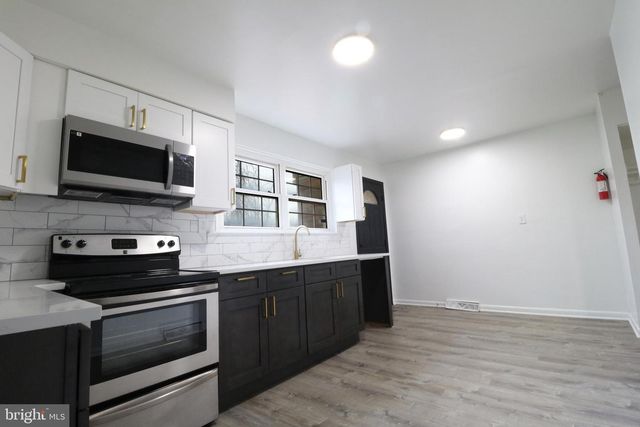 1413 M L KING PEDESTRIAN WAY, Chester, PA 19013