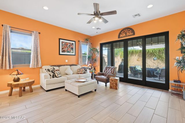 986 W Baccata Court, Tucson, AZ 85755