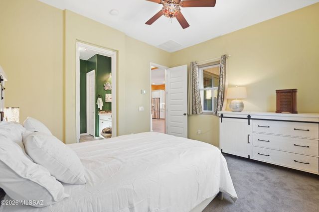 986 W Baccata Court, Tucson, AZ 85755