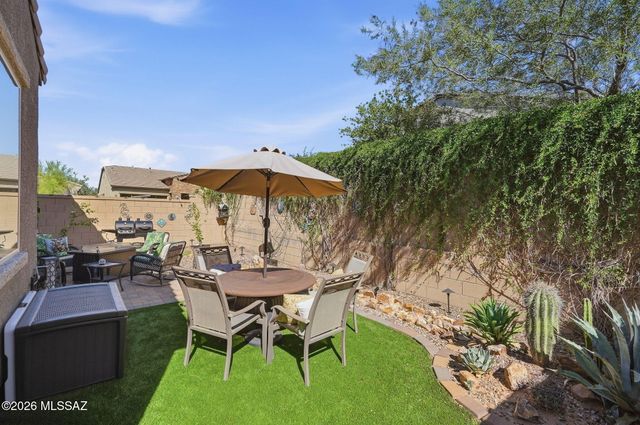 986 W Baccata Court, Tucson, AZ 85755