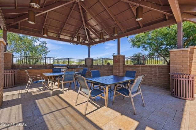 986 W Baccata Court, Tucson, AZ 85755